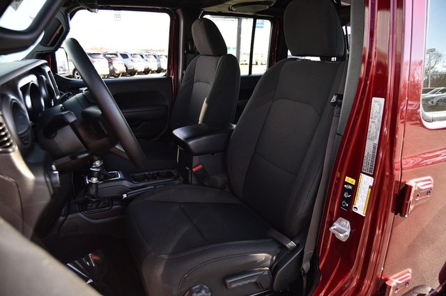 Jeep Wrangler Vehicle Image 17