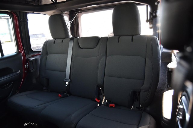 Jeep Wrangler Vehicle Image 19