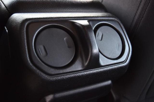 Jeep Wrangler Vehicle Image 20