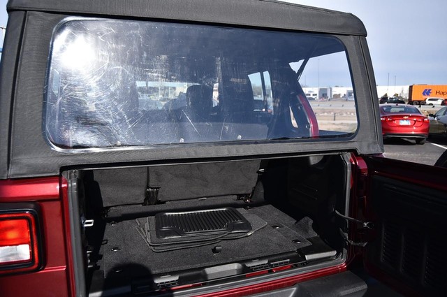 Jeep Wrangler Vehicle Image 21