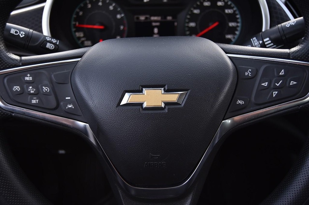 Chevrolet Malibu Vehicle Full-screen Gallery Image 17