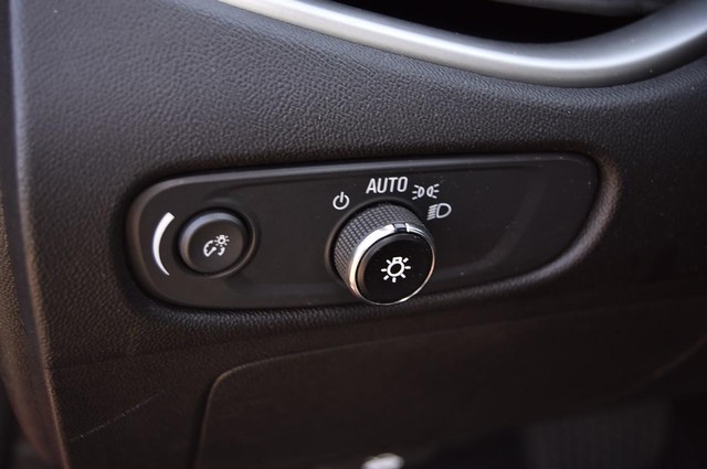 Chevrolet Malibu Vehicle Image 09