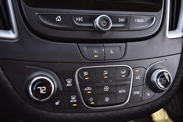 Chevrolet Malibu Vehicle Image 13