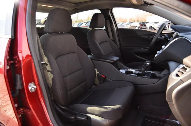Chevrolet Malibu Vehicle Image 19