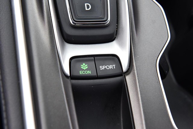 Honda Accord Sedan Vehicle Image 18