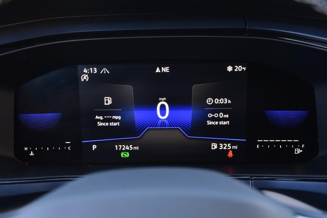 Volkswagen Taos Vehicle Image 11