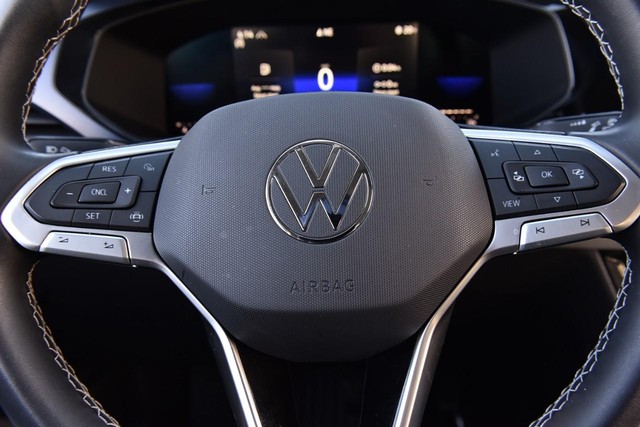 Volkswagen Taos Vehicle Image 18