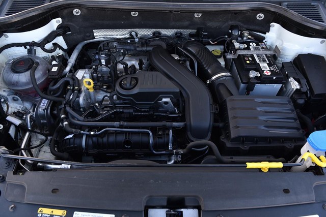 Volkswagen Taos Vehicle Image 26