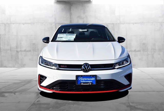 Volkswagen Jetta GLI Vehicle Image 04