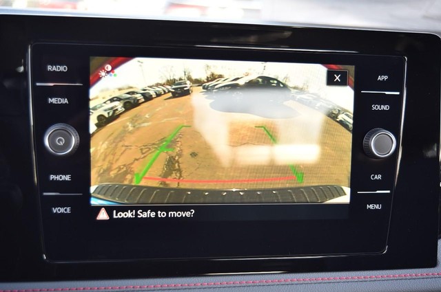 Volkswagen Jetta GLI Vehicle Image 13