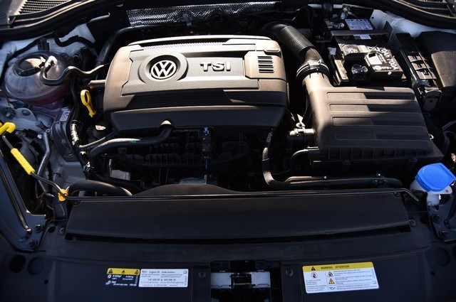Volkswagen Jetta GLI Vehicle Image 25