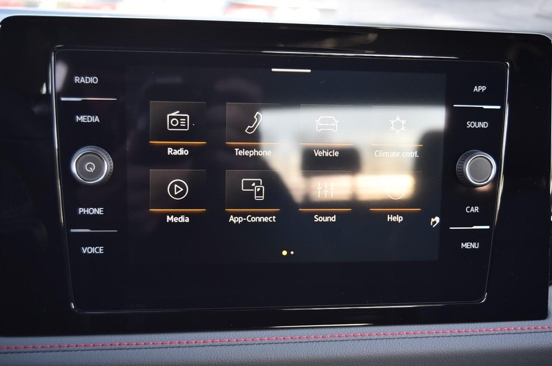 Volkswagen Jetta GLI Vehicle Image 14