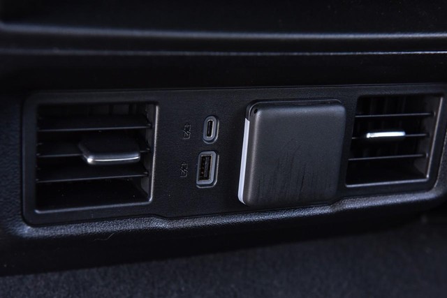 GMC Sierra 1500 Vehicle Image 21