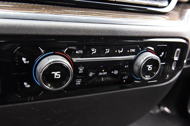 Chevrolet Silverado 1500 Vehicle Image 16