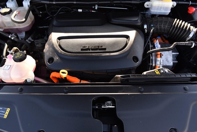 Chrysler Pacifica Vehicle Image 27