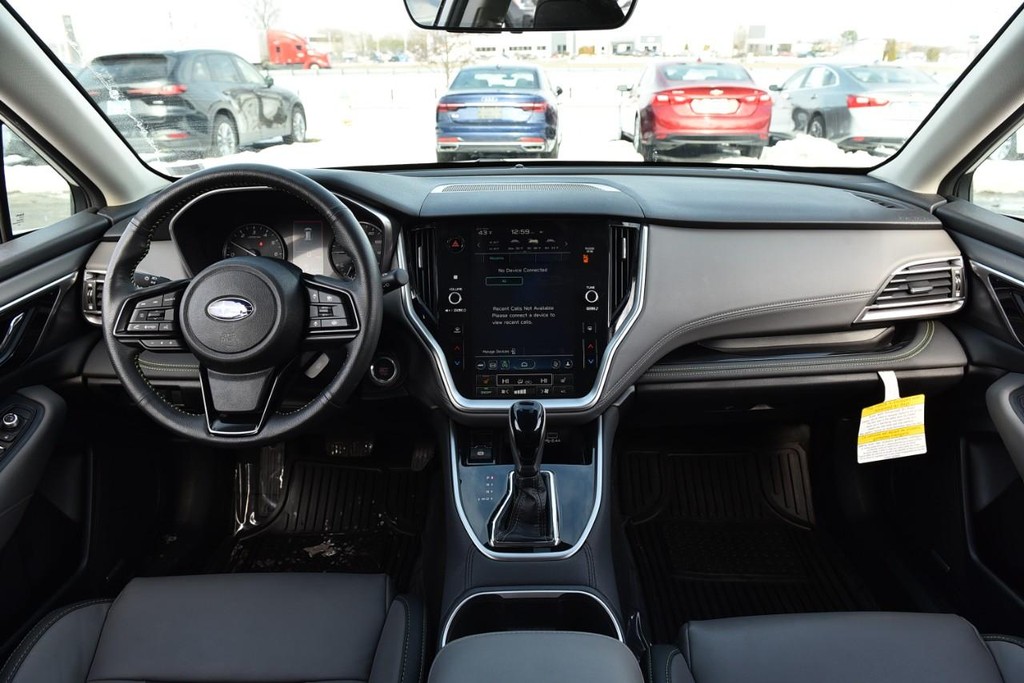 Subaru Outback Vehicle Full-screen Gallery Image 7
