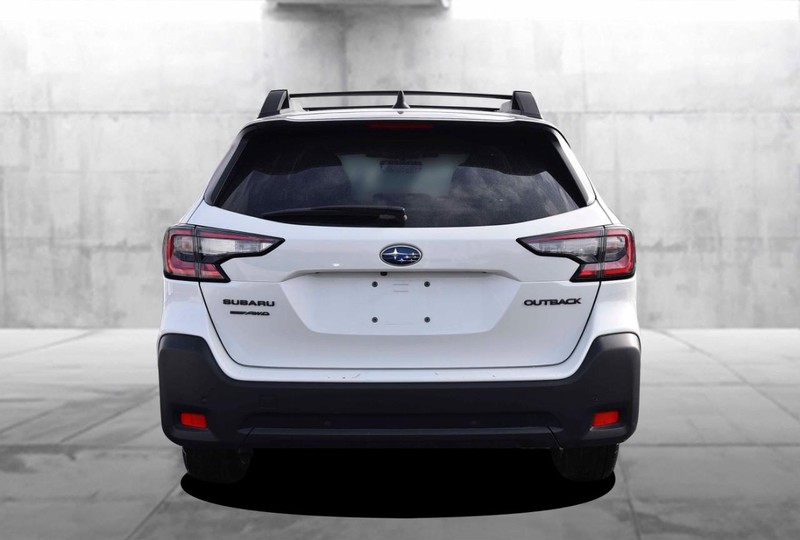 Subaru Outback Vehicle Image 06