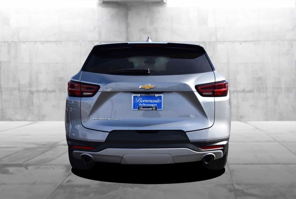 Chevrolet Blazer Vehicle Full-screen Gallery Image 6