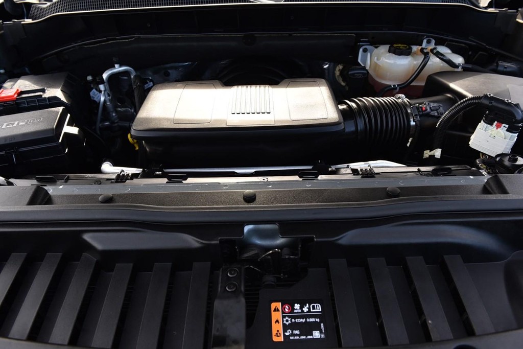 Chevrolet Silverado 1500 Vehicle Full-screen Gallery Image 22