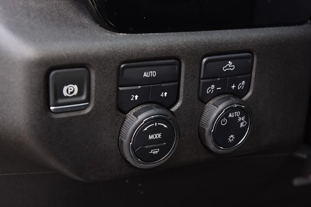 Chevrolet Silverado 1500 Vehicle Image 10