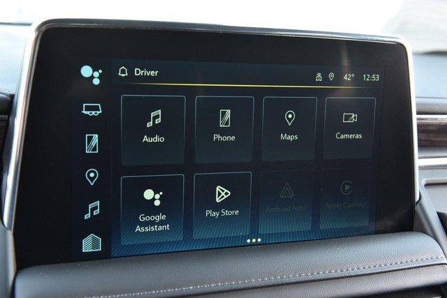 Chevrolet Suburban Vehicle Image 13