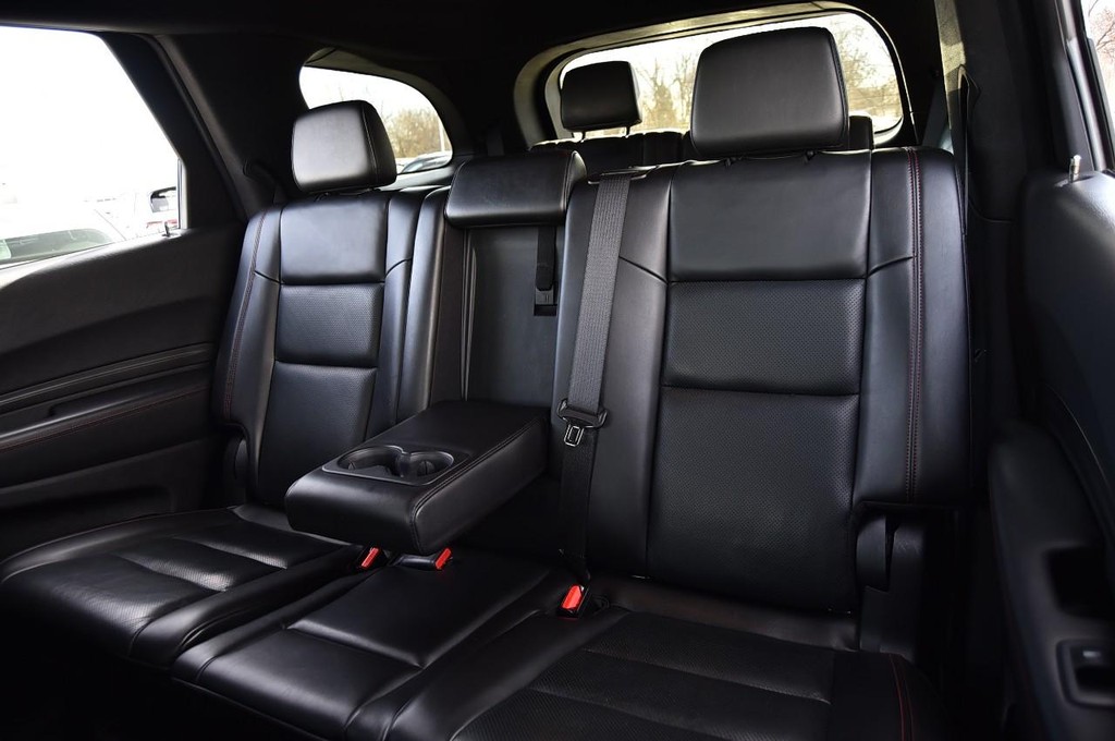 Dodge Durango Vehicle Full-screen Gallery Image 23