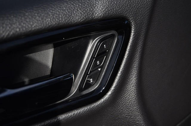 Dodge Durango Vehicle Image 09