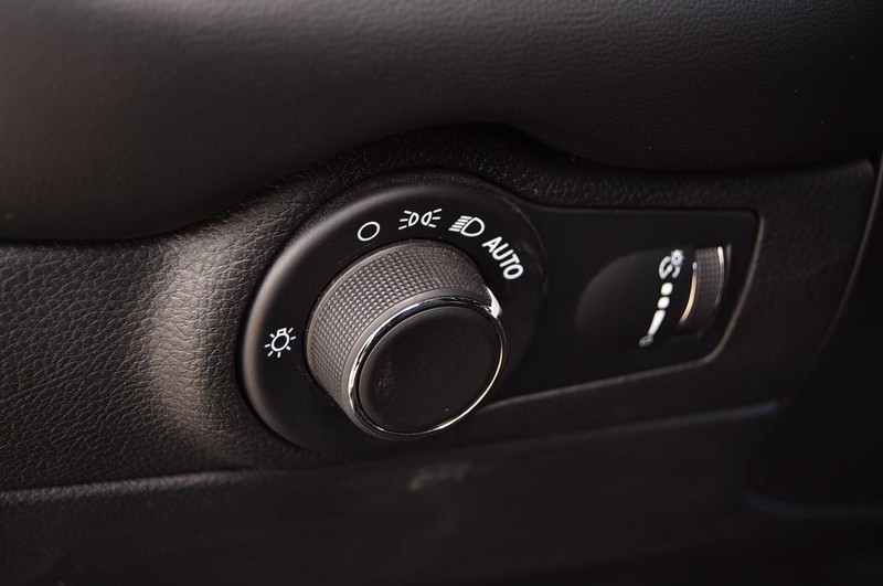 Dodge Durango Vehicle Image 12