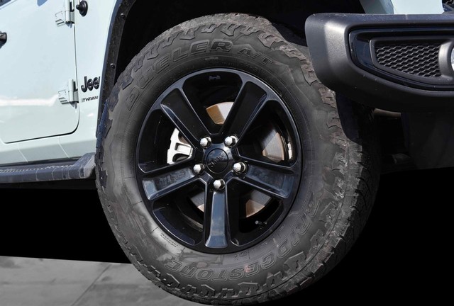 Jeep Wrangler Vehicle Image 03