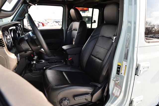 Jeep Wrangler Vehicle Image 19