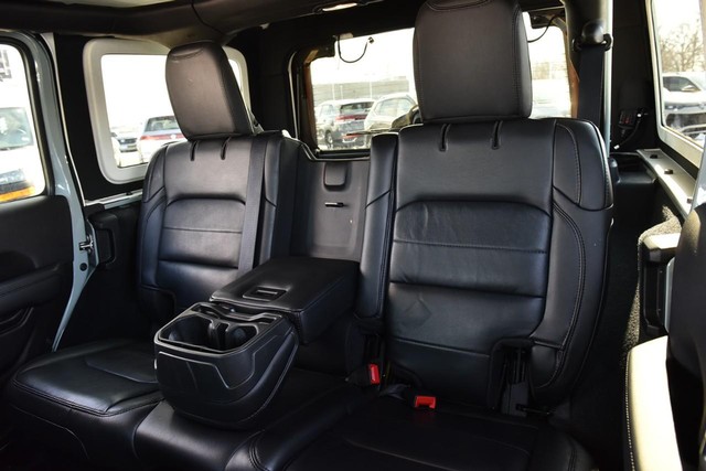 Jeep Wrangler Vehicle Image 21