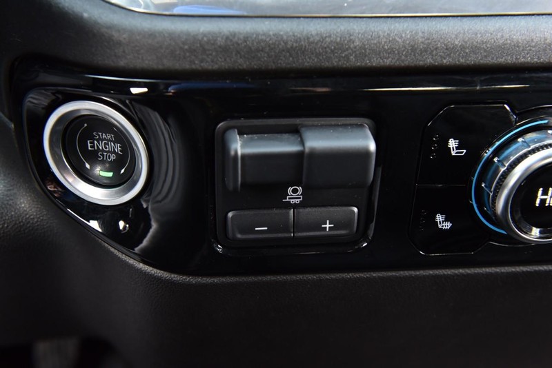 GMC Sierra 1500 Vehicle Image 16