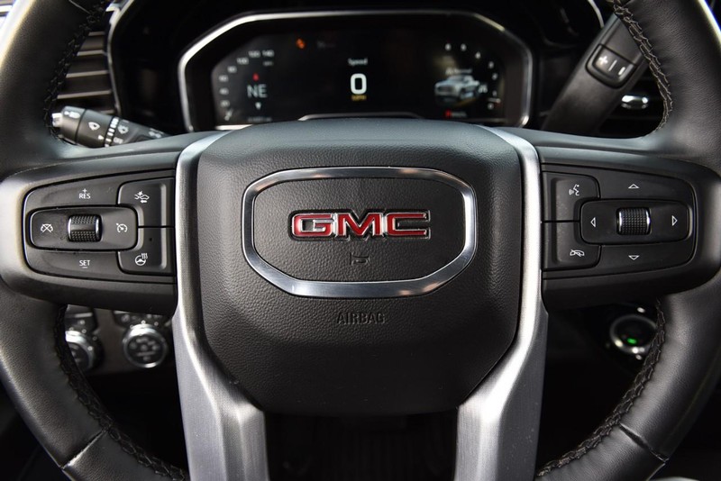 GMC Sierra 1500 Vehicle Image 18