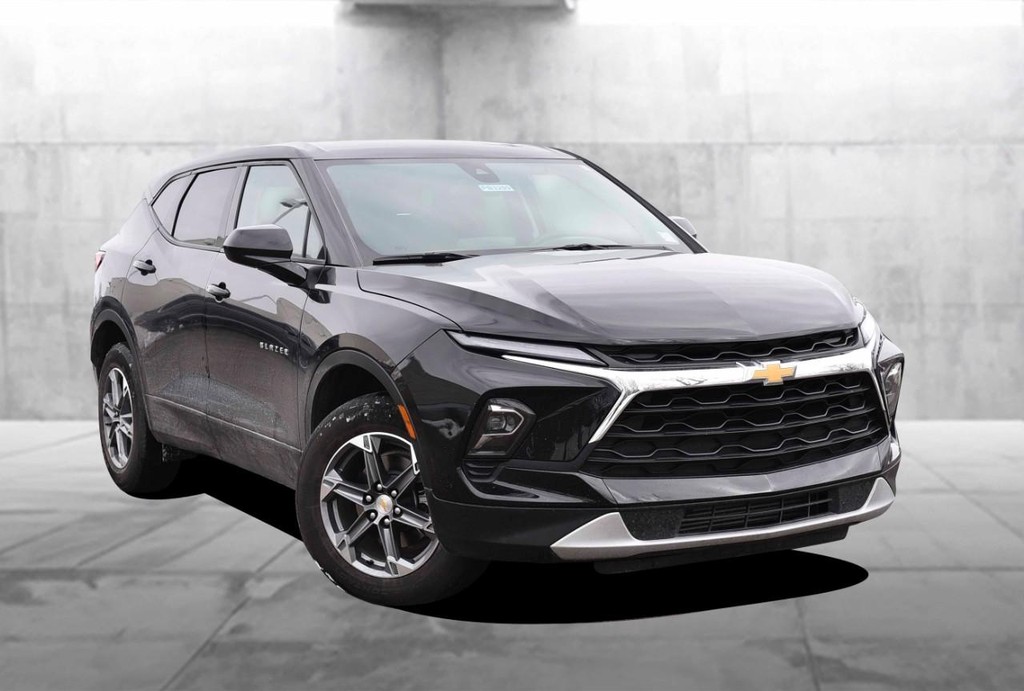 Chevrolet Blazer Vehicle Full-screen Gallery Image 2