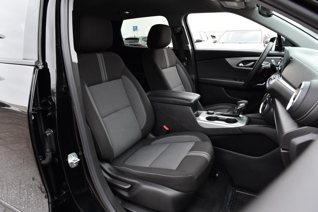 Chevrolet Blazer Vehicle Full-screen Gallery Image 17