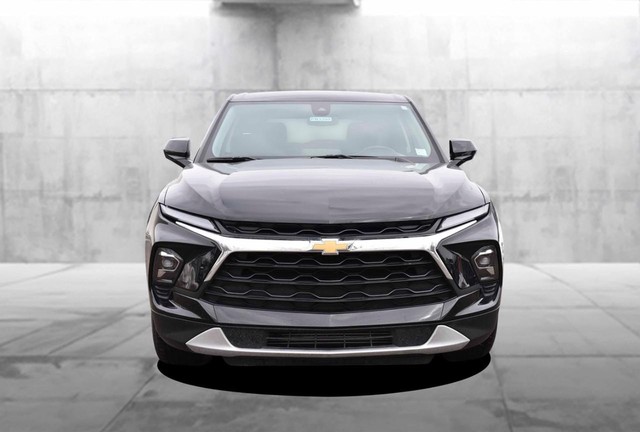 Chevrolet Blazer Vehicle Image 04
