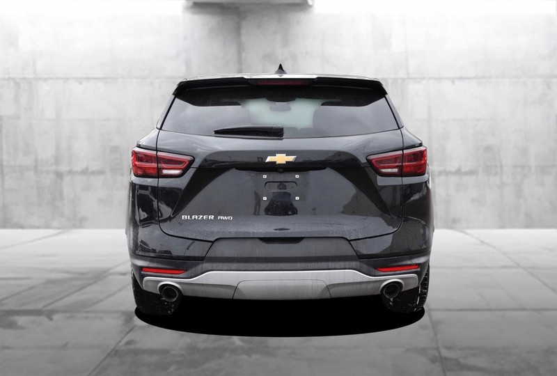 Chevrolet Blazer Vehicle Image 06