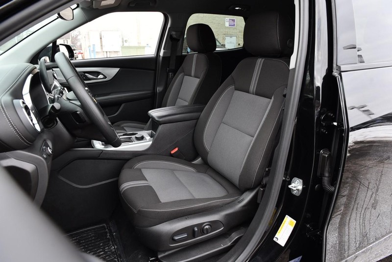 Chevrolet Blazer Vehicle Image 16