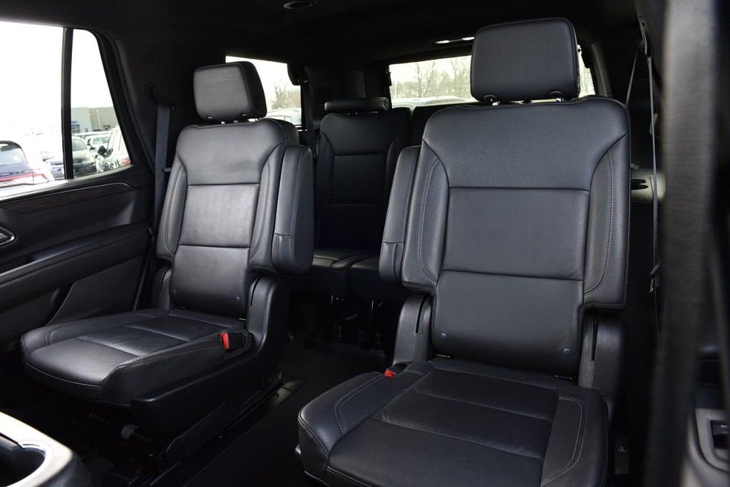 Chevrolet Tahoe Vehicle Full-screen Gallery Image 22