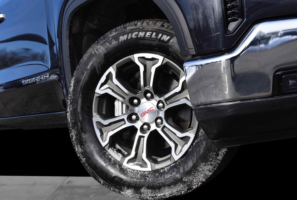 GMC Sierra 1500 Vehicle Full-screen Gallery Image 3