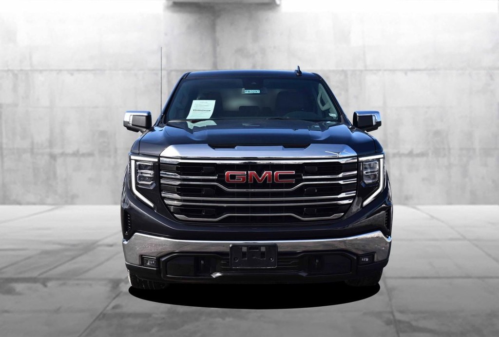 GMC Sierra 1500 Vehicle Full-screen Gallery Image 4