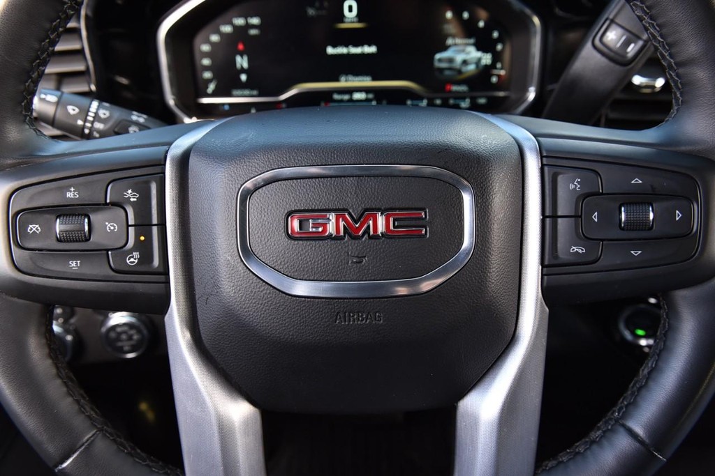 GMC Sierra 1500 Vehicle Full-screen Gallery Image 18