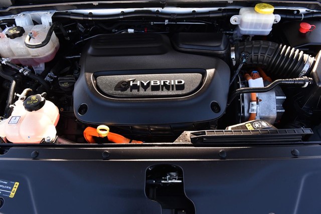 Chrysler Pacifica Vehicle Image 29