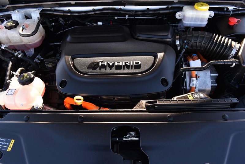 Chrysler Pacifica Vehicle Full-screen Gallery Image 29