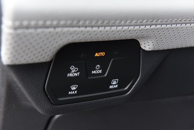 Volkswagen Atlas Vehicle Image 11