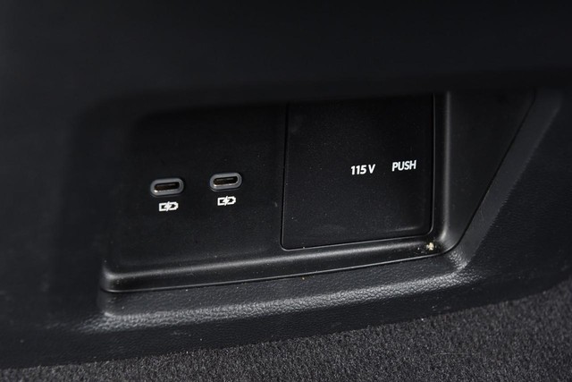 Volkswagen Atlas Vehicle Image 24