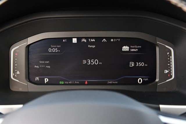 Volkswagen Atlas Cross Sport Vehicle Image 12