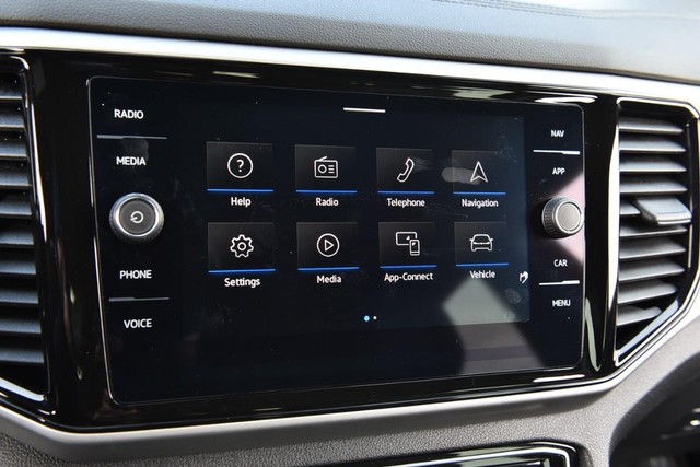 Volkswagen Atlas Cross Sport Vehicle Image 14