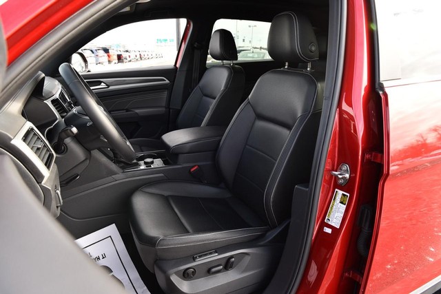 Volkswagen Atlas Cross Sport Vehicle Image 19