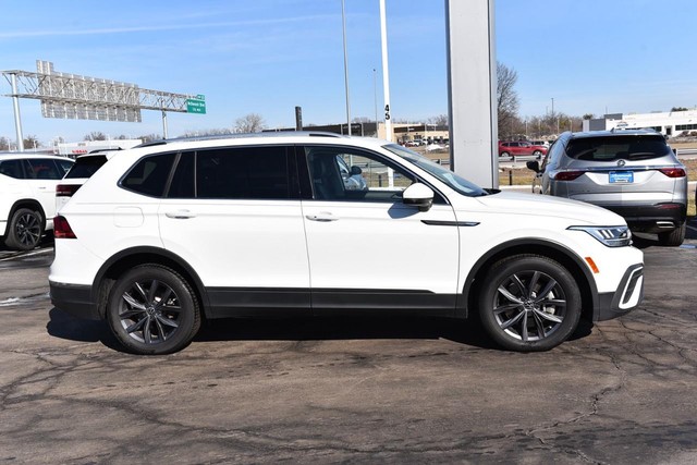 Volkswagen Tiguan Vehicle Image 05